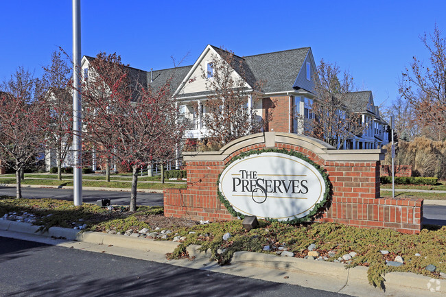 Building Photo - The Preserves