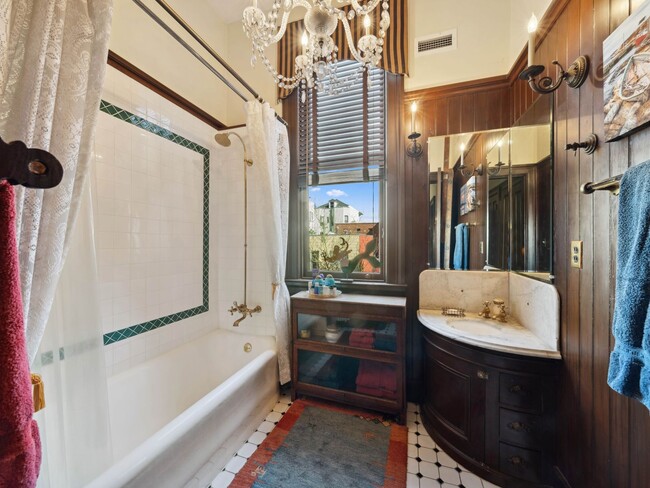 Building Photo - 760 Haight St