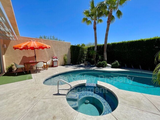 Building Photo - 2706 Alexander Club Dr