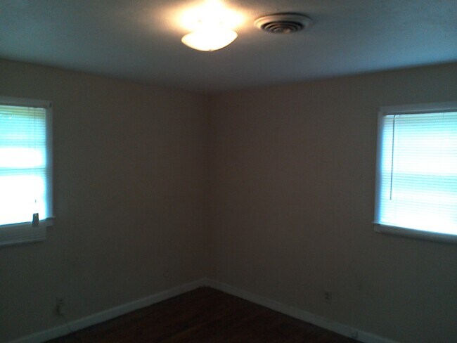 Building Photo - **UPCOMING**Total Electric** East Columbus, GA 3 Bedroom / 1 Bathroom Home for Rent***