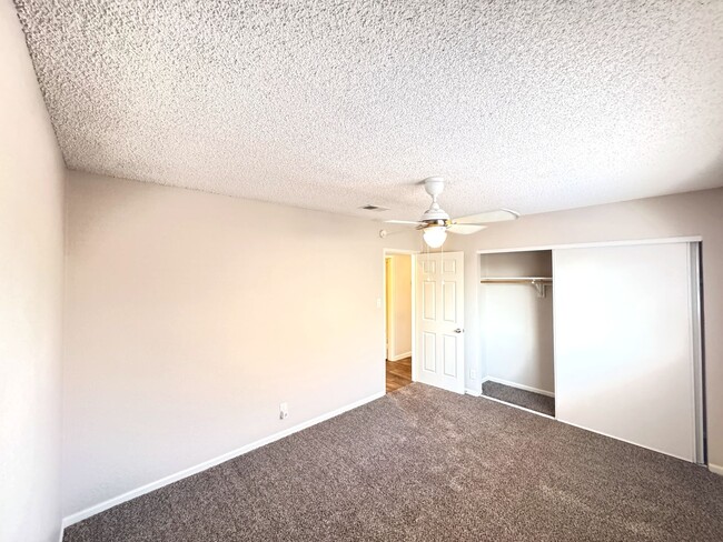 Building Photo - Your Perfect Single-Story Oasis in Las Vegas!