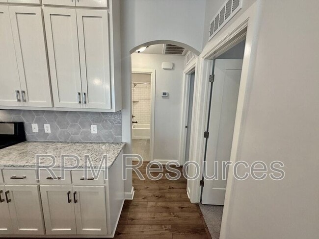 Building Photo - 412 Kearny Ln