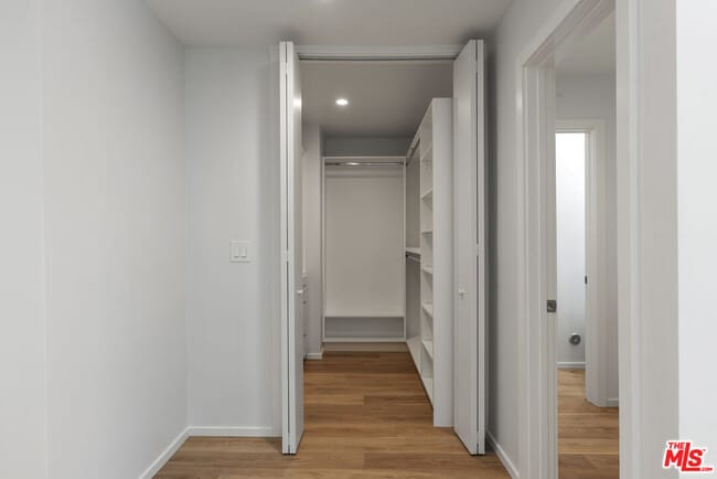 Building Photo - 3062 Arrowhead Dr