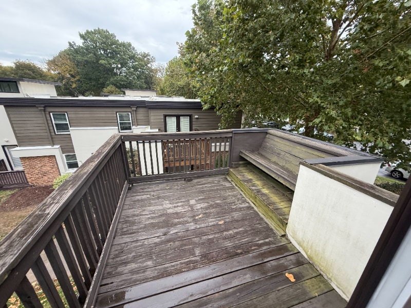 Building Photo - 940 Gale Ln