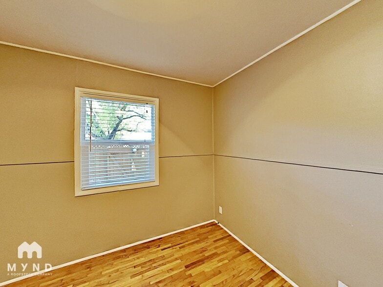 Building Photo - 7 Garrison Dr