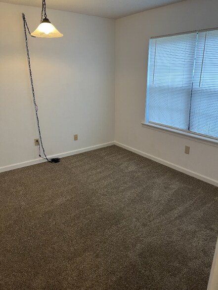 Building Photo - 6530 Laguna Point