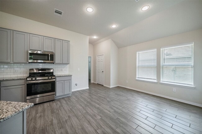 Building Photo - 3227 Fairhaven Ln