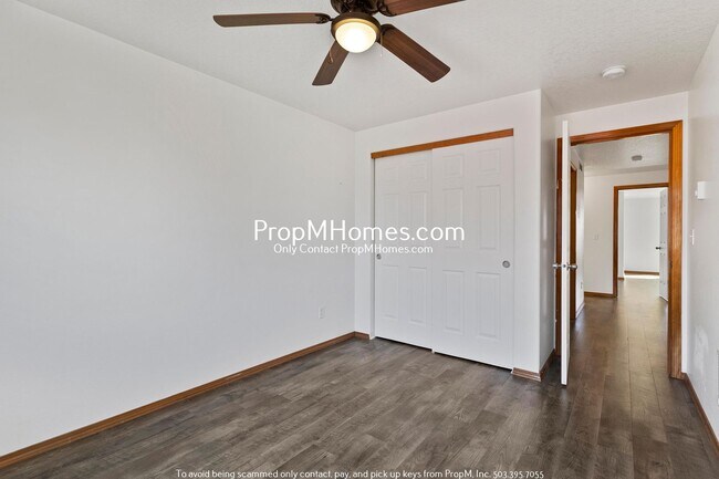 Building Photo - Charming Three Bedroom Newberg Home - Corner Lot!