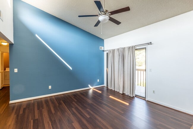 Building Photo - 137 Green Turtle Ln