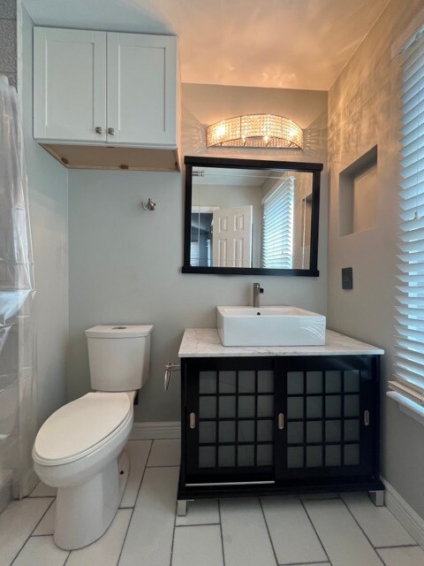 Building Photo - 818 Zircon Ct