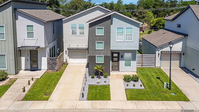 Primary Photo - 7112 Kodiak Dr