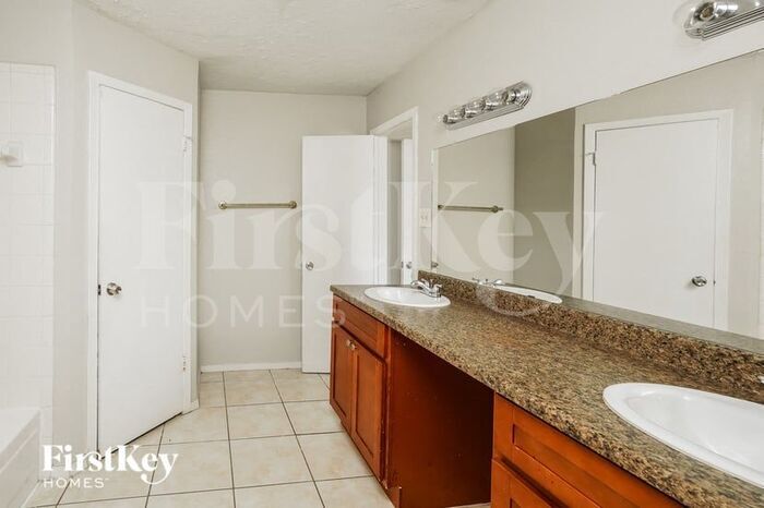 Building Photo - 7603 Stamen Dr