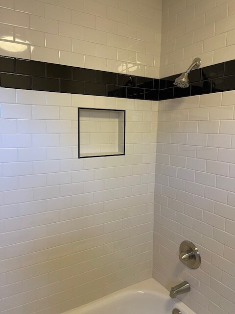 Master Shower/Tub - 5408 8th St