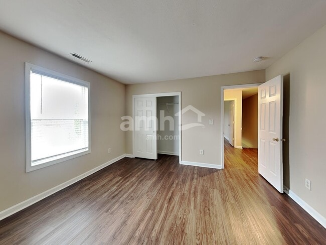 Building Photo - 12523 Doe Ln