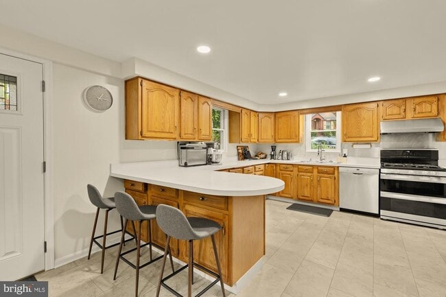 Building Photo - 8323 Haddon Dr