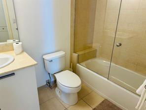 Building Photo - Collins Avenue, Sunny Isles Beach, FL 33160 - 2 BR 2.5 BA condo