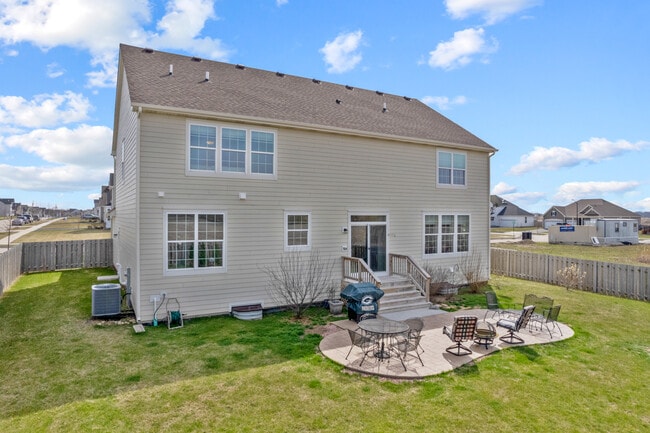 Building Photo - 1812 Empress Dr