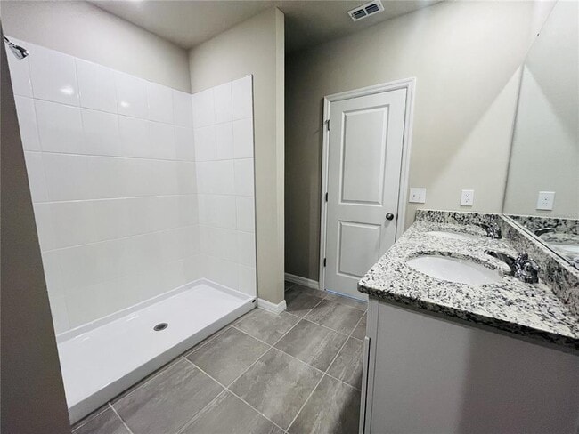 Building Photo - 1061 Oak Vly Dr