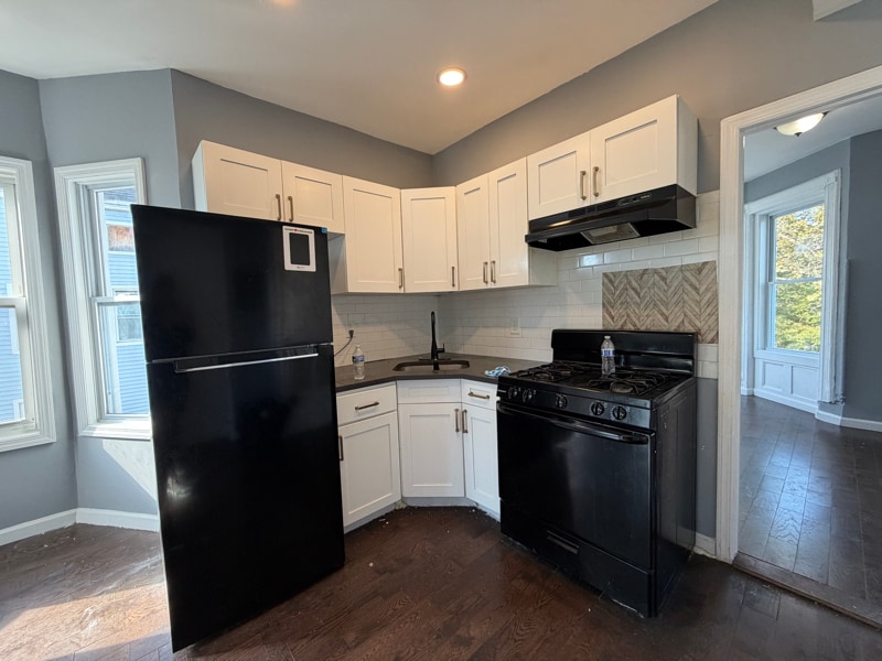 Building Photo - 187 N 7th St