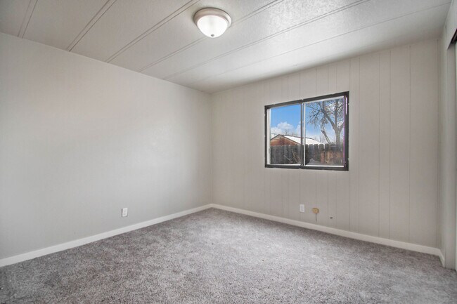 Building Photo - 1021 Glen Creighton Dr