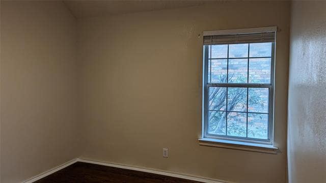 Building Photo - 1115 Cambridge Dr