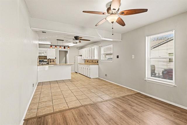 Building Photo - 3720 Stanley Ave