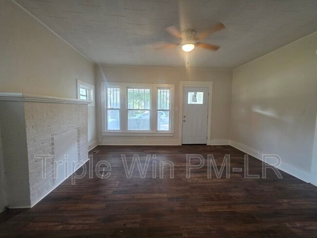 Building Photo - 609 N Morrill St