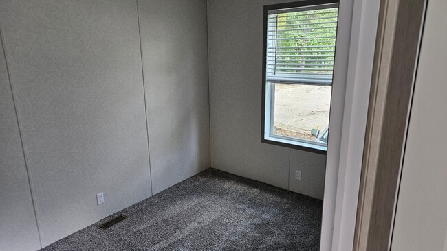Building Photo - 1068 Revere Ln