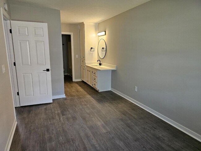 Building Photo - 106 Brendalwood Ln