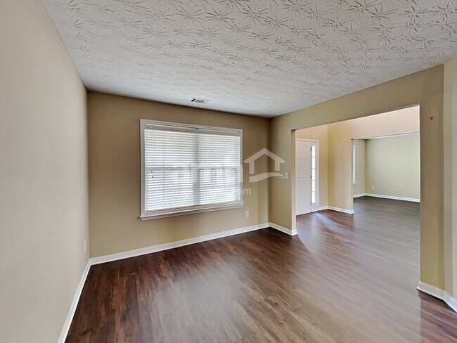 Building Photo - 2431 Lance Ridge Way