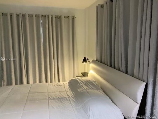 Building Photo - Apollo Condominium