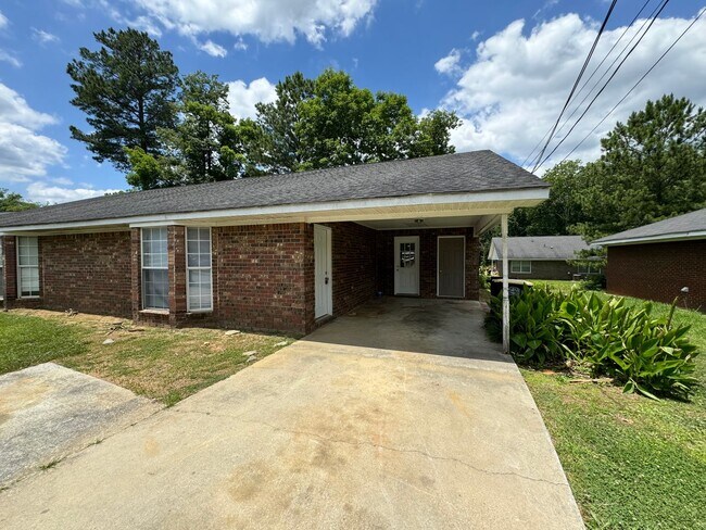 Primary Photo - 10A Woodcreek Way SW