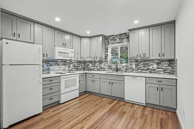 Building Photo - 2742 SE 138th Ave