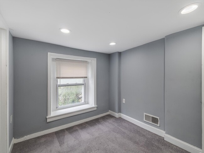 Building Photo - 4205 Main St