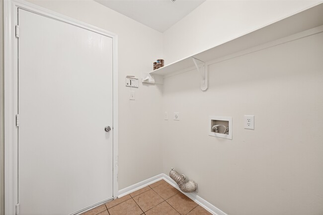 Building Photo - 13006 Rose Landing Dr
