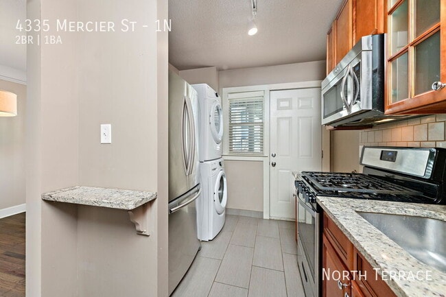 Building Photo - 4335 Mercier St