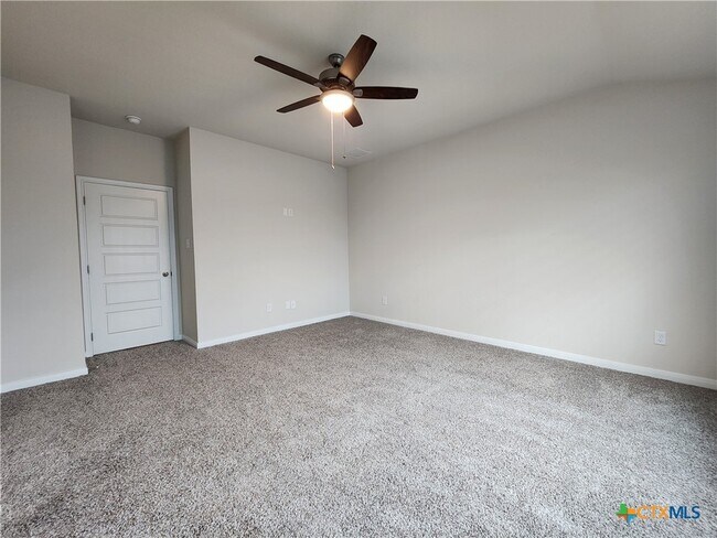 Building Photo - 1225 Ella Xing