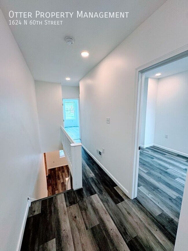 Building Photo - 1624 N 60th St