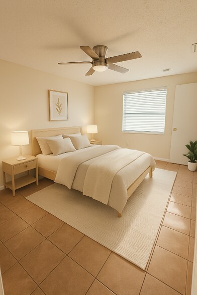 Building Photo - 3919 3rd Ave Dr E