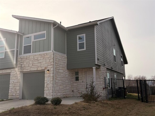 Building Photo - 7316 Sparkling Light Dr