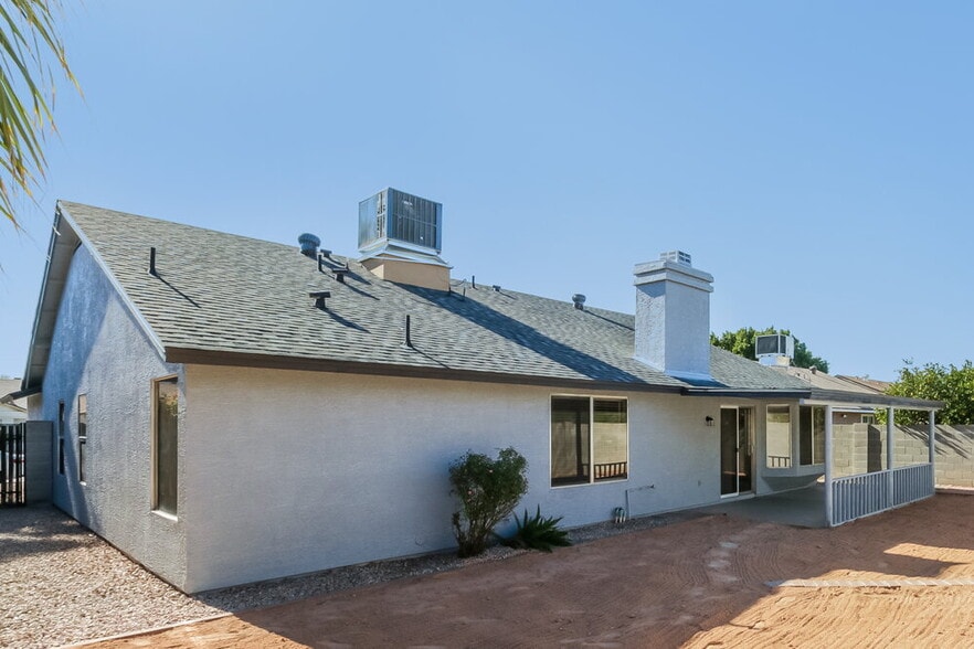 Building Photo - 6236 Colby St