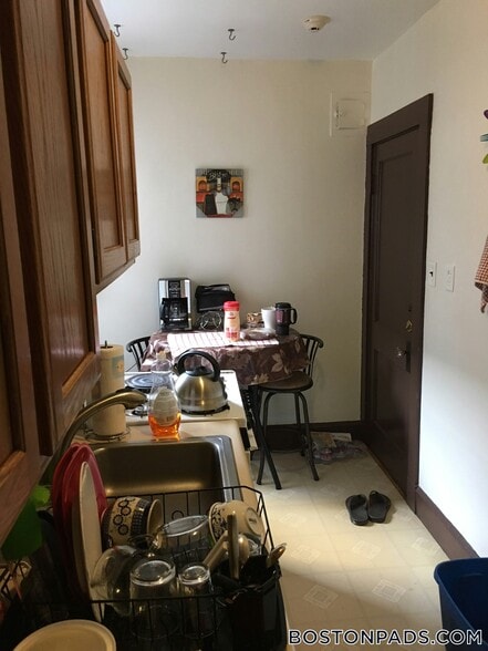 Building Photo - 155 Summer St