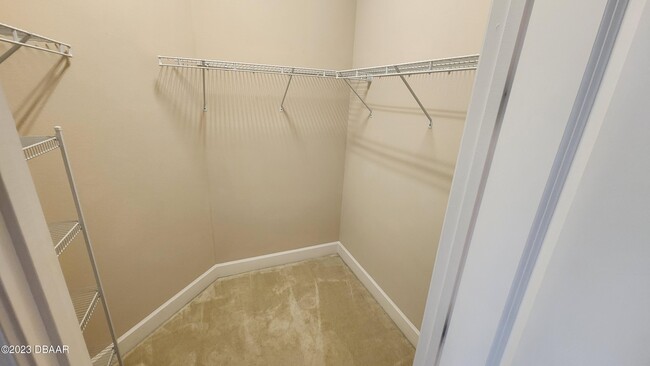 Building Photo - 781 Aldenham Ln