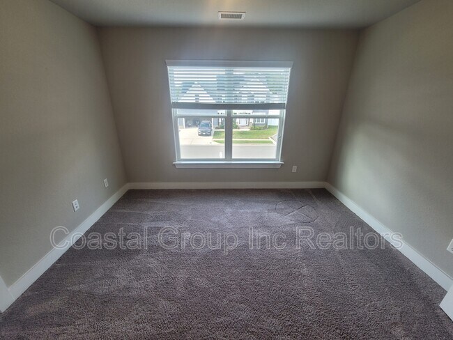 Building Photo - 1233 Auburn Hill Dr
