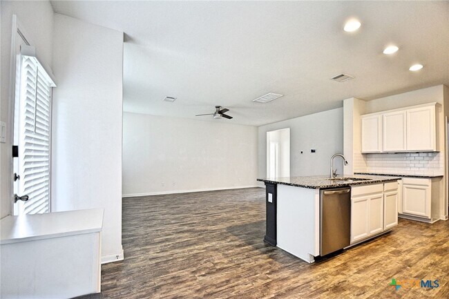 Building Photo - 588 Agave Flats Dr