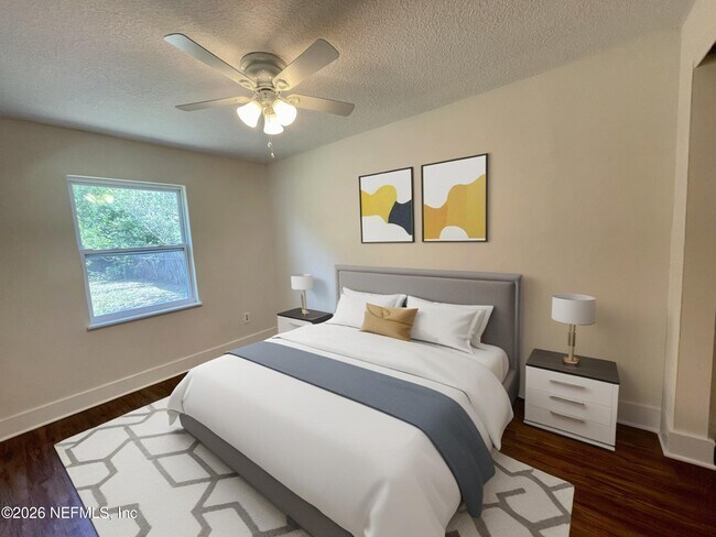 Building Photo - 10867 Bahia Dr