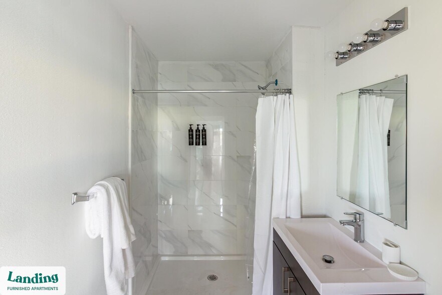 Building Photo - 25850 SW 140th Ct