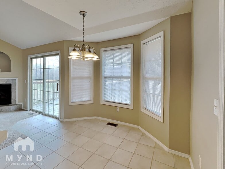 Building Photo - 409 Cottage Pl