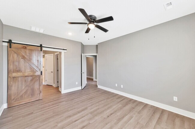 Building Photo - 4579 S Doris Ct