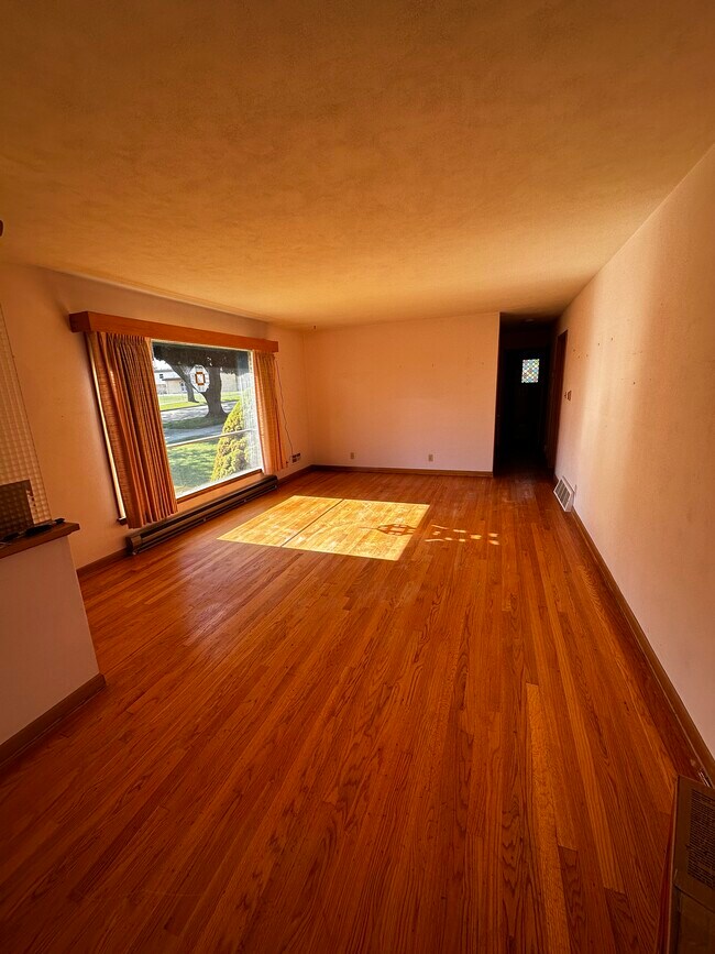 Building Photo - 1001 Virginia St